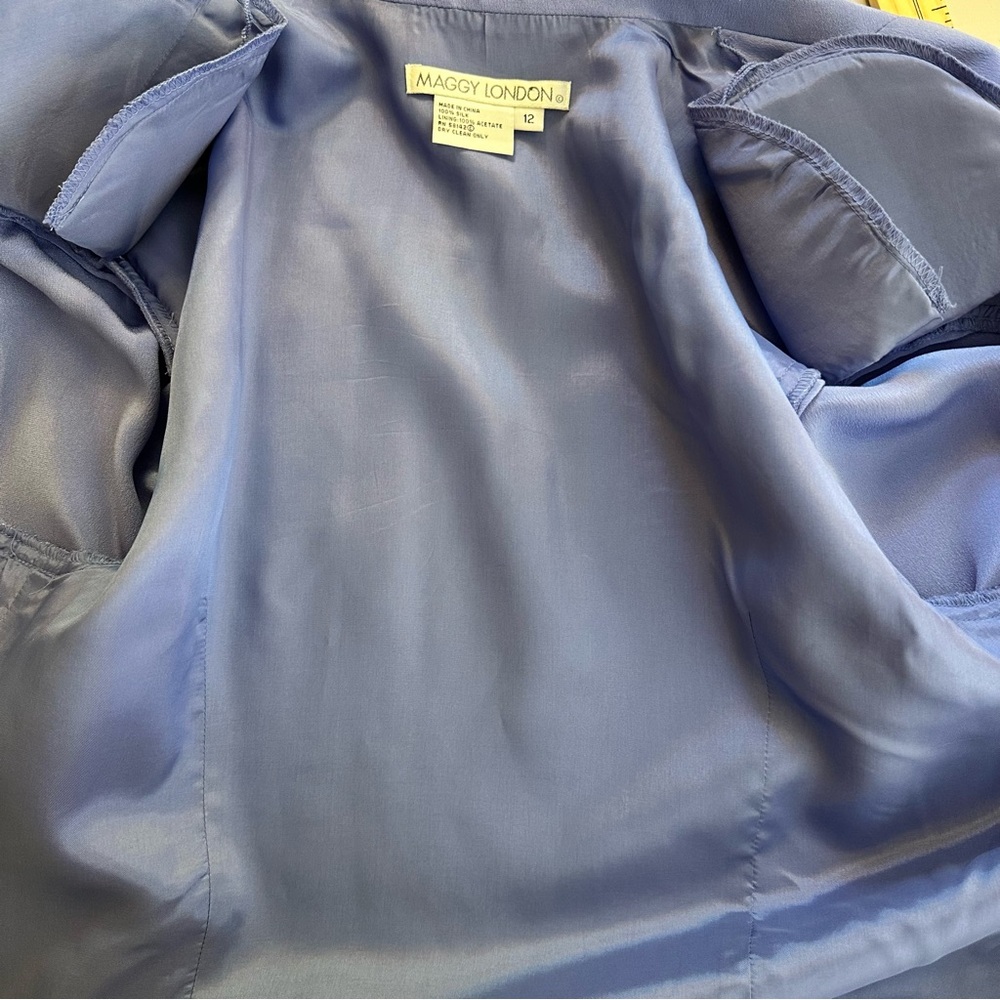 Maggy London 100% Silk 2-Piece Sz 12 Skirt Suit Periwinkle Lined MOB Formal - Picture 4 of 16